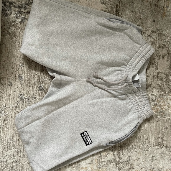Size small adidas sweatpants